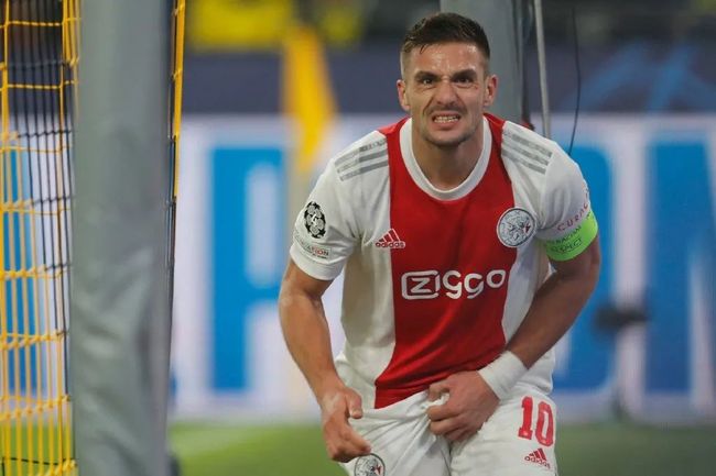 甲的佳绩不 甲的佳绩不